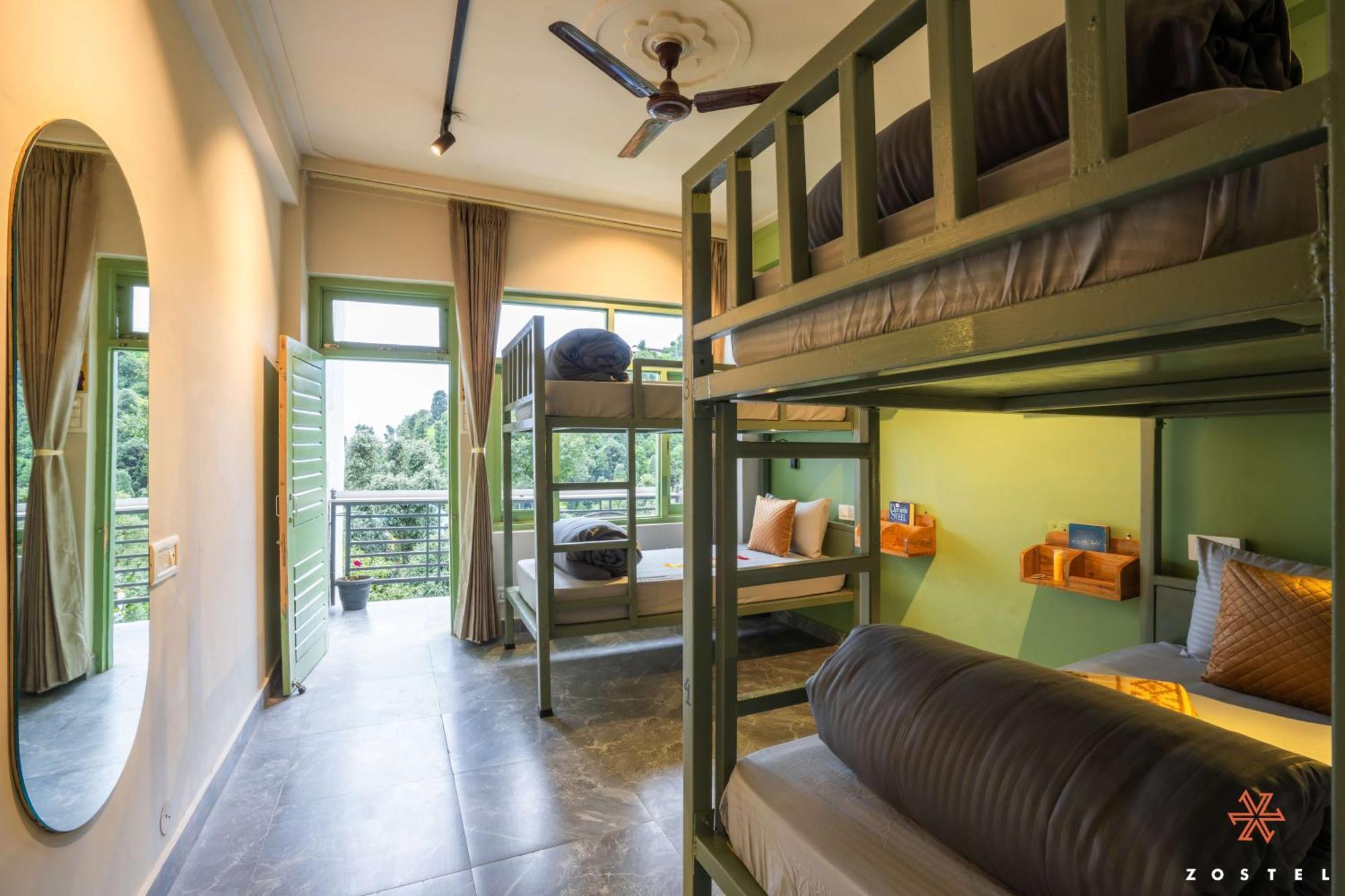 Zostel Dharamkot Hostel McLeod Ganj Εξωτερικό φωτογραφία