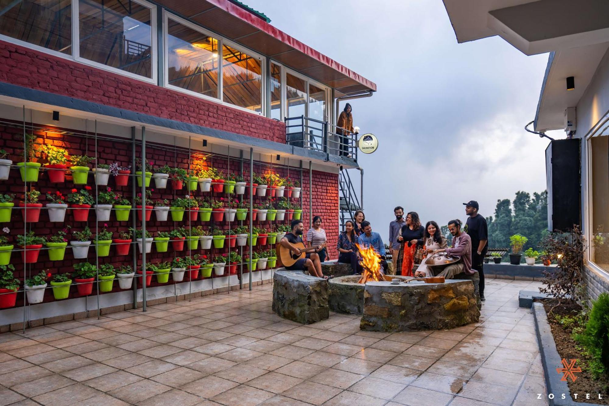 Zostel Dharamkot Hostel McLeod Ganj Εξωτερικό φωτογραφία
